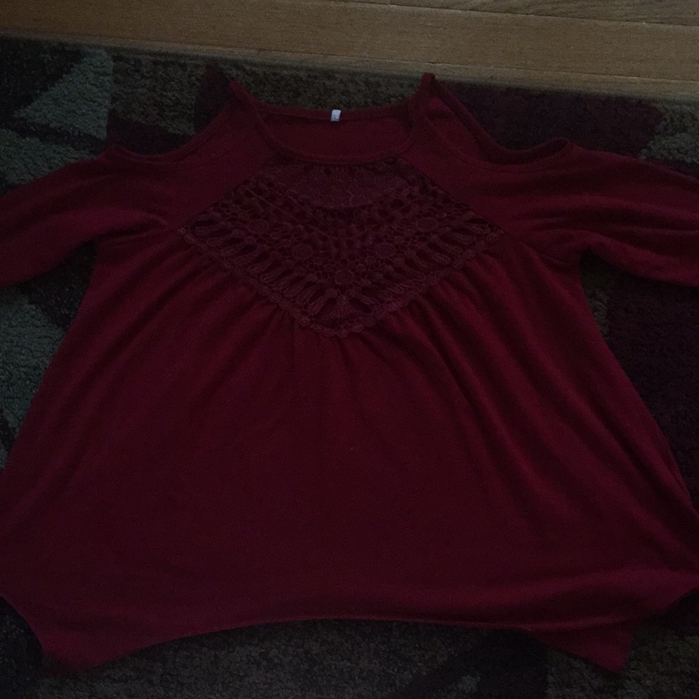 Of the sholder long sleeve